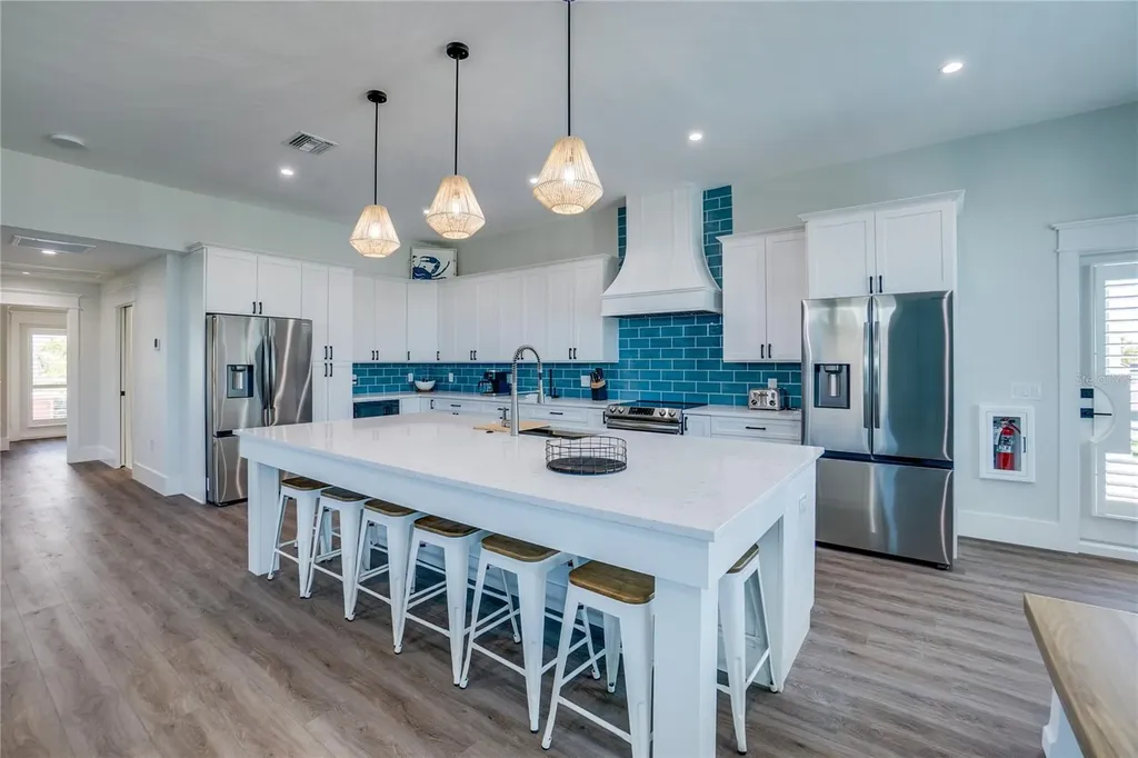 2102 Avenue B Bradenton Beach FL 34217