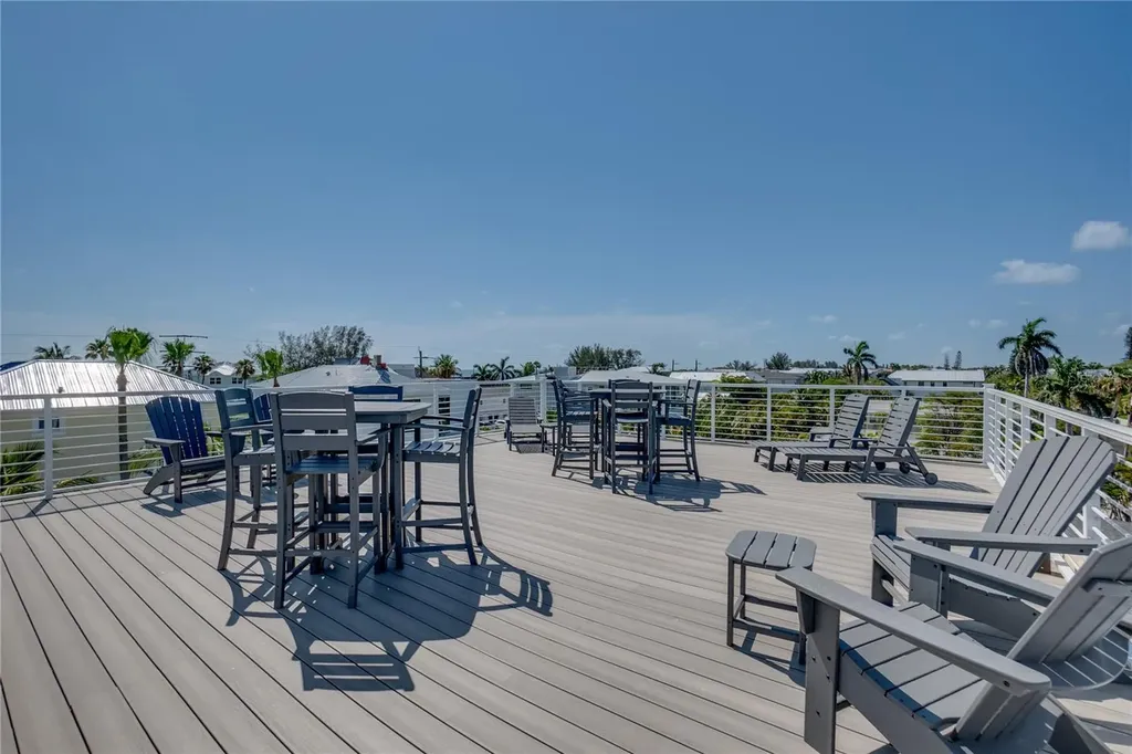 2102 Avenue B Bradenton Beach FL 34217
