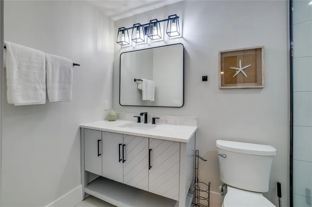 2102 Avenue B Bradenton Beach FL 34217