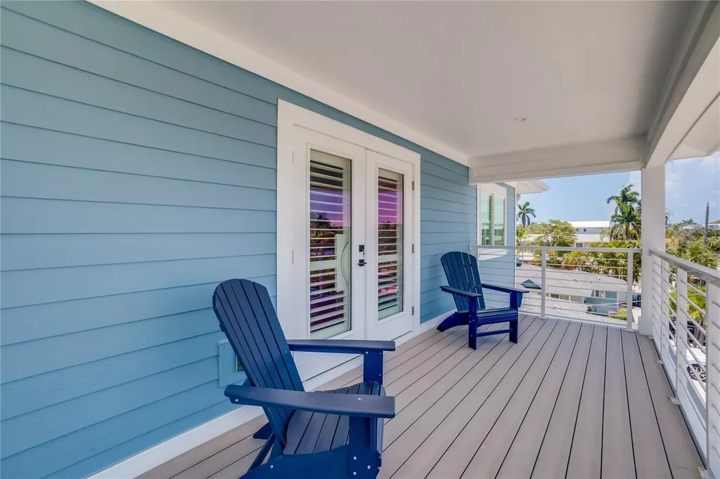 2102 Avenue B Bradenton Beach FL 34217