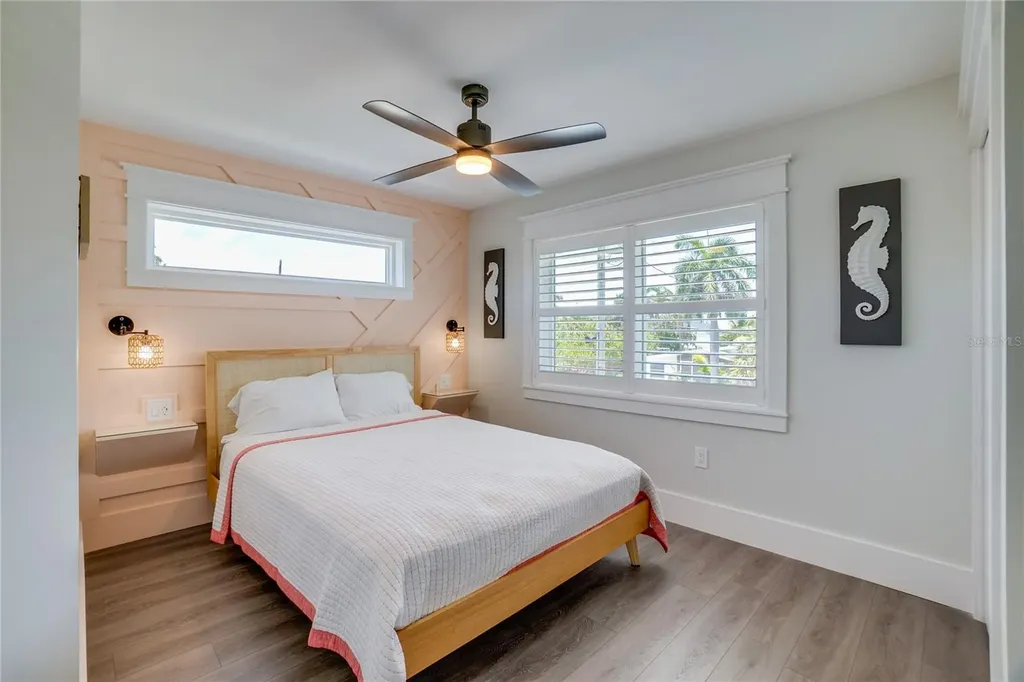 2102 Avenue B Bradenton Beach FL 34217