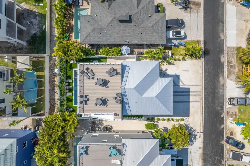 2102 Avenue B Bradenton Beach FL 34217
