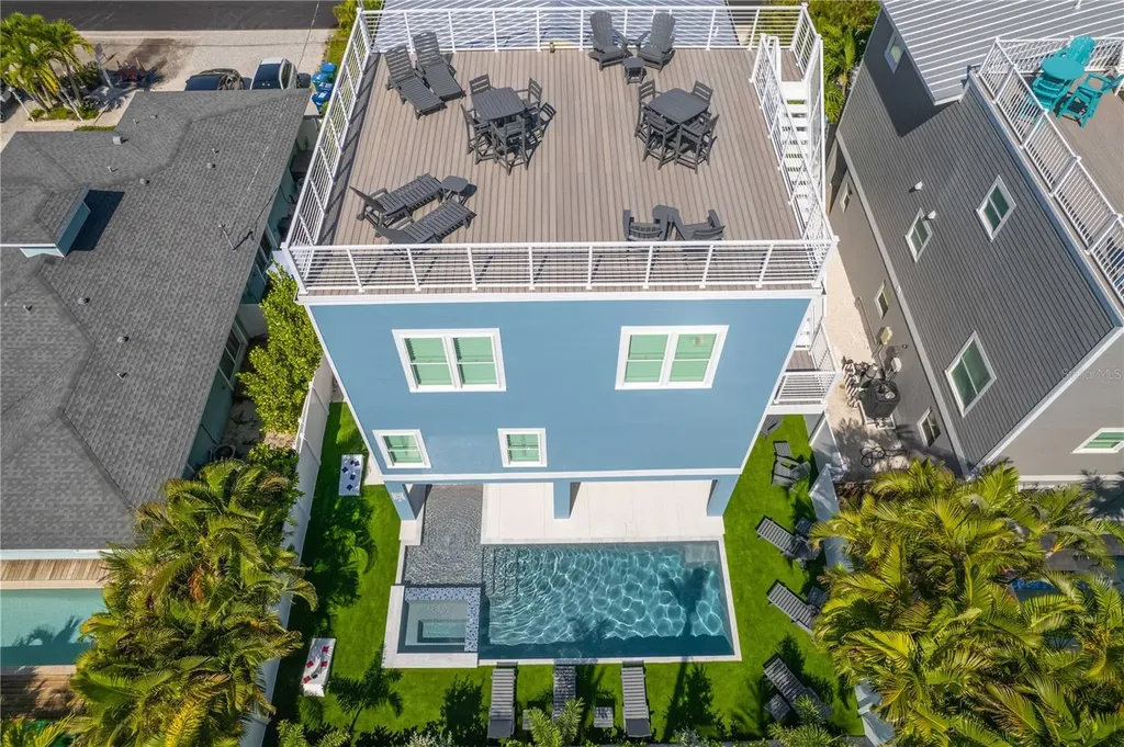 2102 Avenue B Bradenton Beach FL 34217