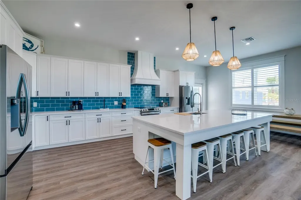 2102 Avenue B Bradenton Beach FL 34217