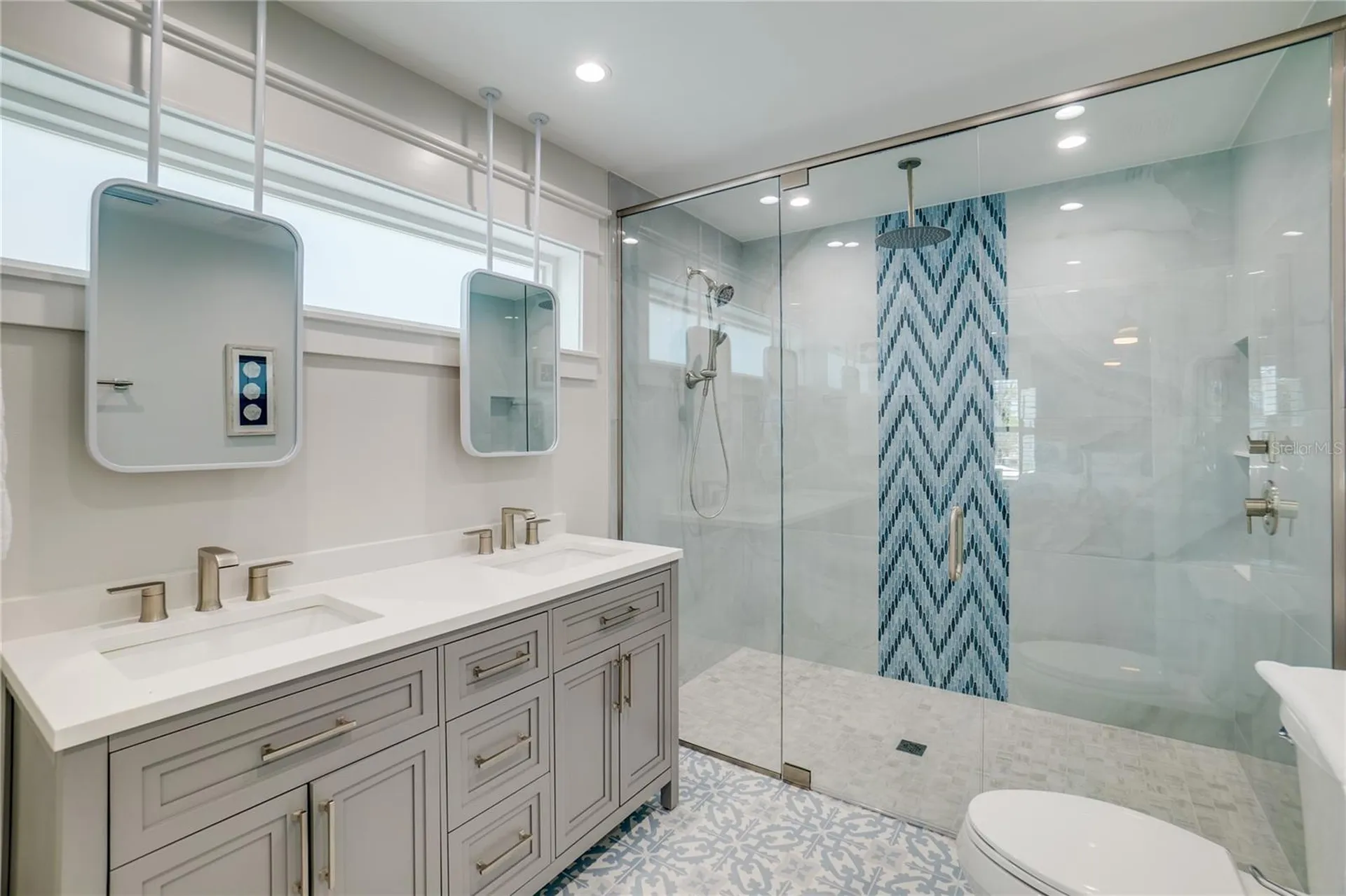2102 Avenue B Bradenton Beach FL 34217
