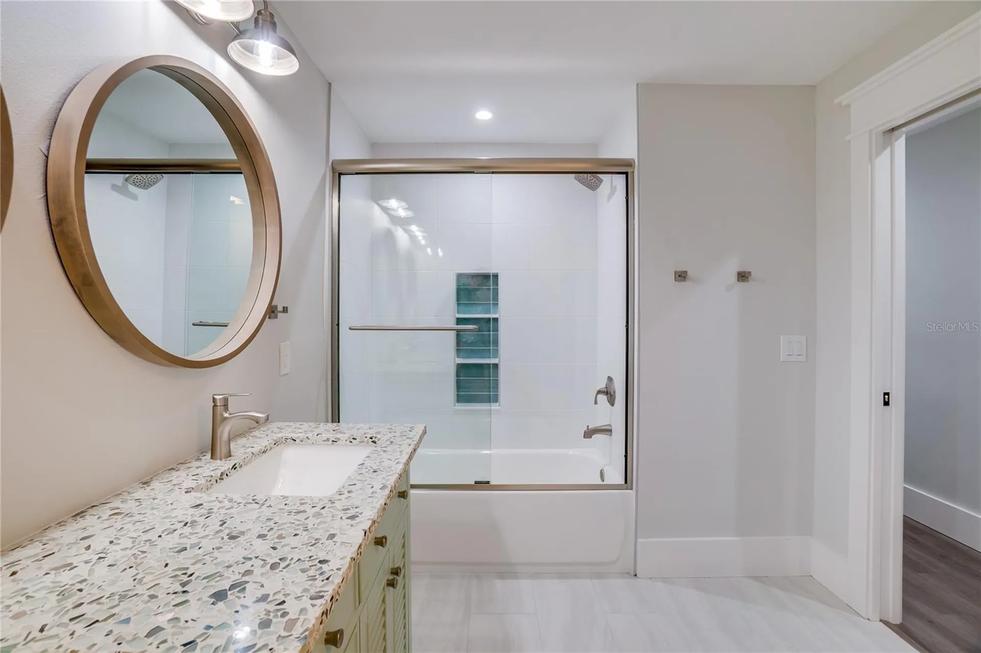 2102 Avenue B Bradenton Beach FL 34217