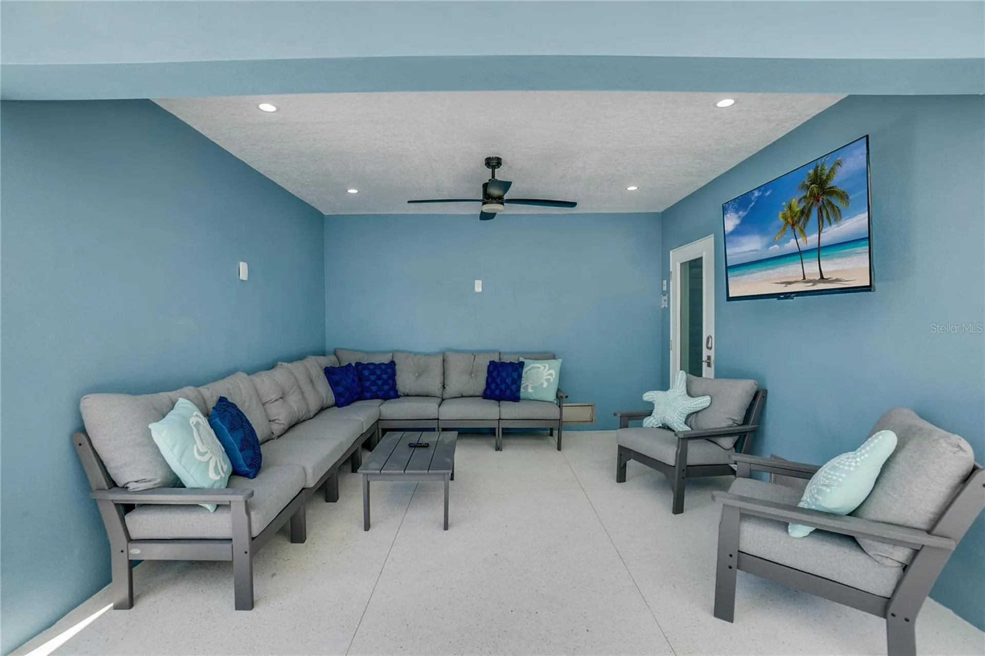 2102 Avenue B Bradenton Beach FL 34217