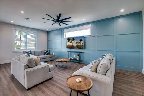 2102 Avenue B Bradenton Beach FL 34217