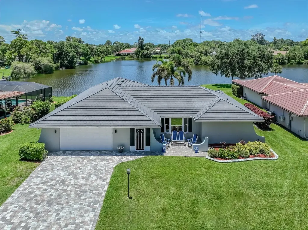 2259 Lakewood Drive Nokomis FL 34275