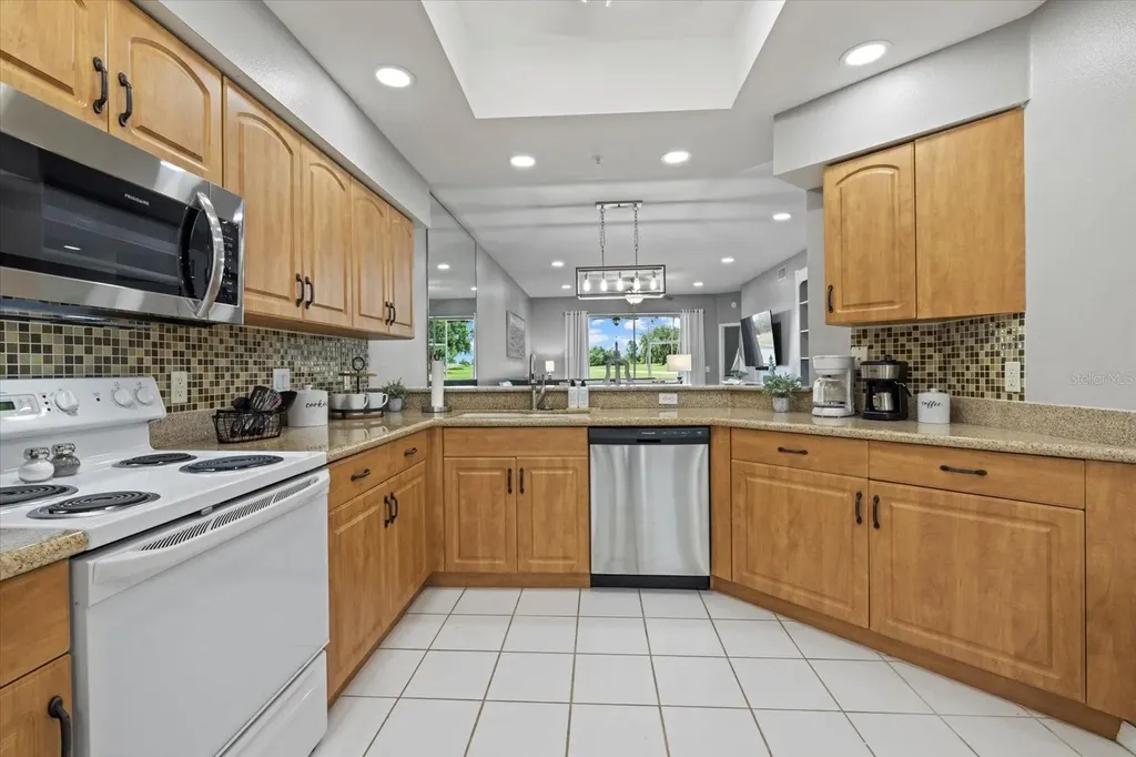 5271 Mahogany Run Avenue Sarasota FL 34241