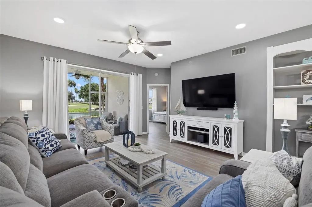 5271 Mahogany Run Avenue Sarasota FL 34241
