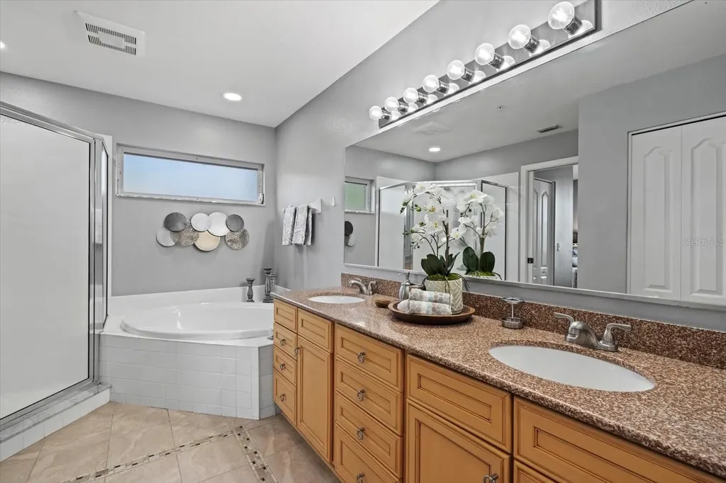 5271 Mahogany Run Avenue Sarasota FL 34241
