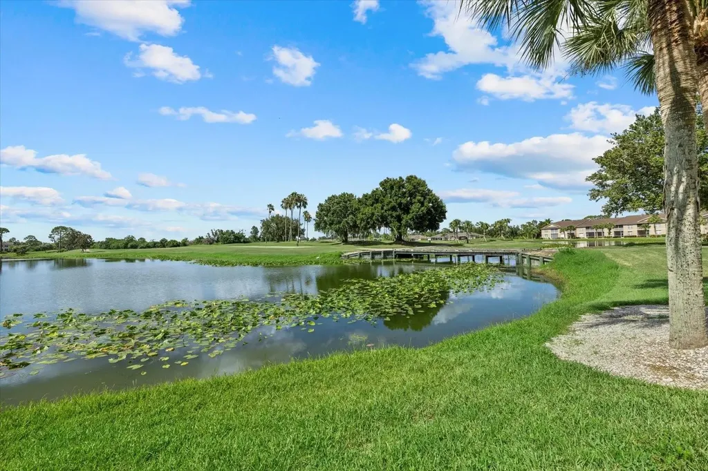 5271 Mahogany Run Avenue Sarasota FL 34241