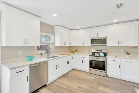 4008 W Rogers Avenue Tampa FL 33611