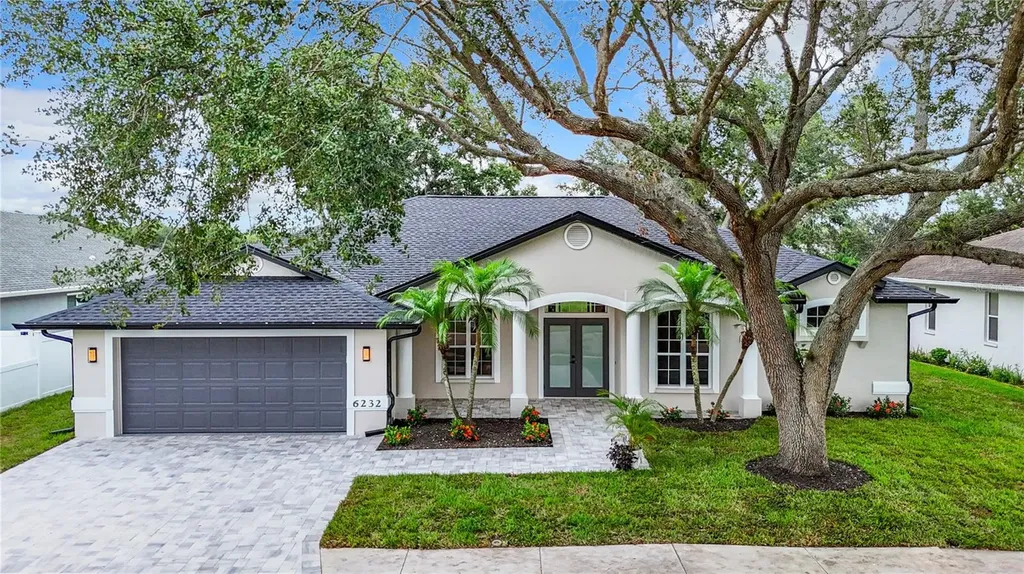 6232 Aventura Drive Sarasota FL 34241