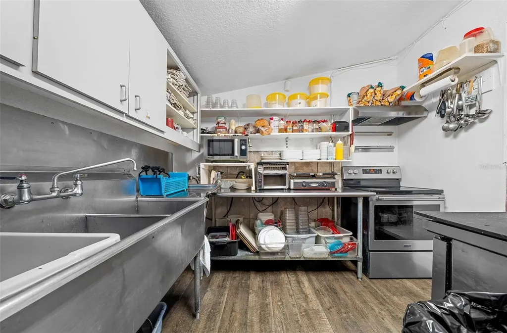 5148 SE Abshier Boulevard Belleview FL 34420