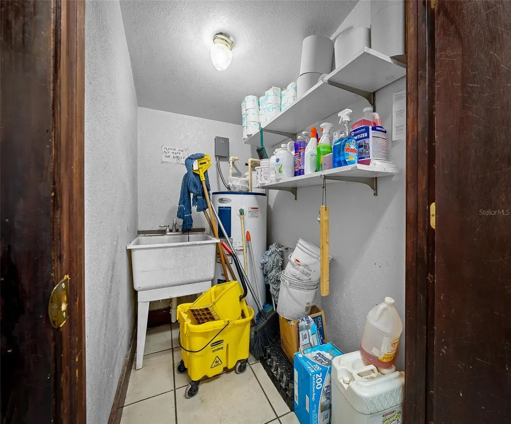 5148 SE Abshier Boulevard Belleview FL 34420