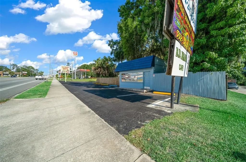 5148 SE Abshier Boulevard Belleview FL 34420