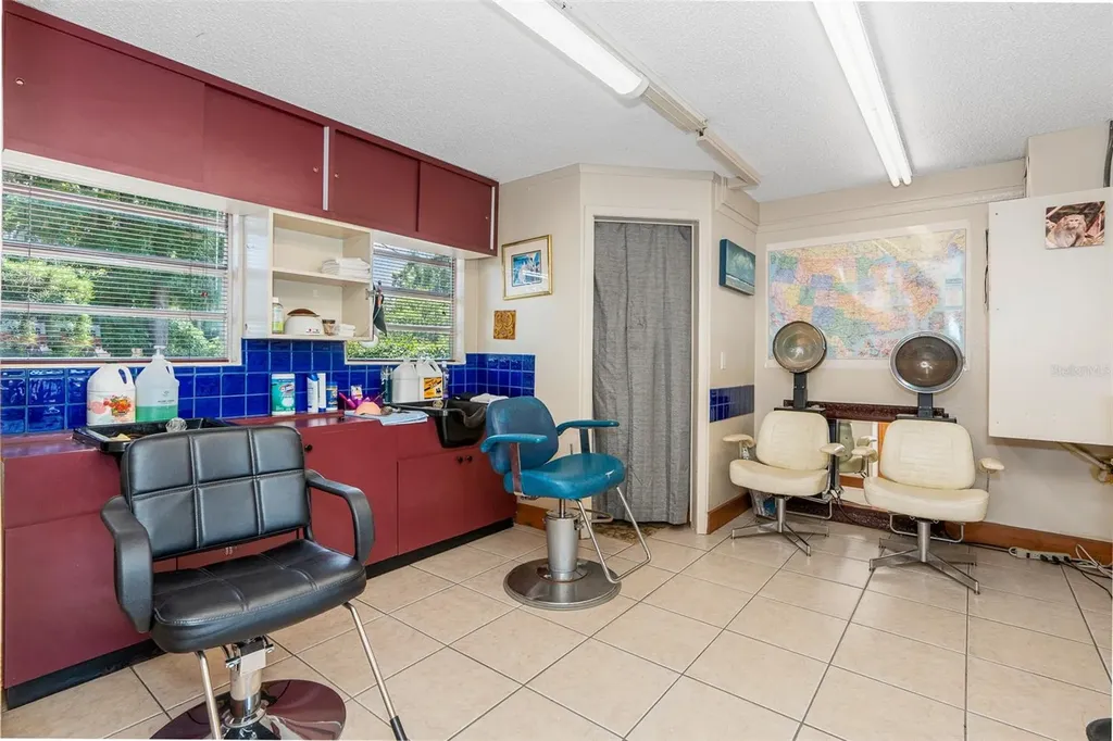 5148 SE Abshier Boulevard Belleview FL 34420