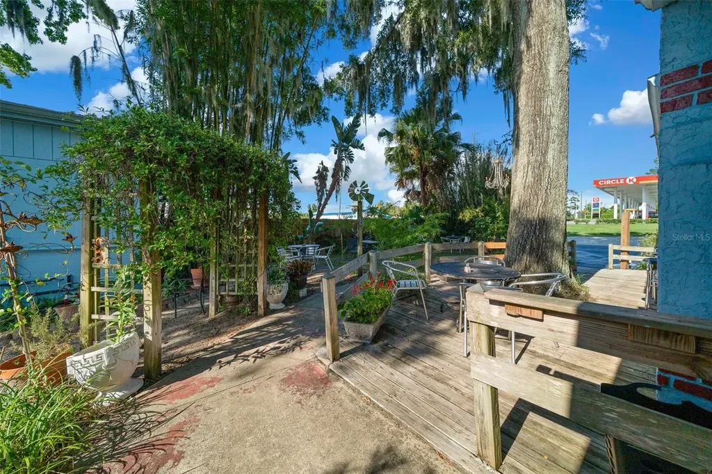 5148 SE Abshier Boulevard Belleview FL 34420