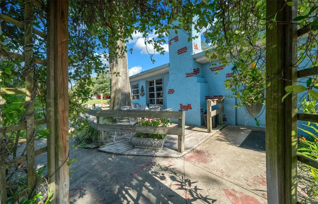 5148 SE Abshier Boulevard Belleview FL 34420