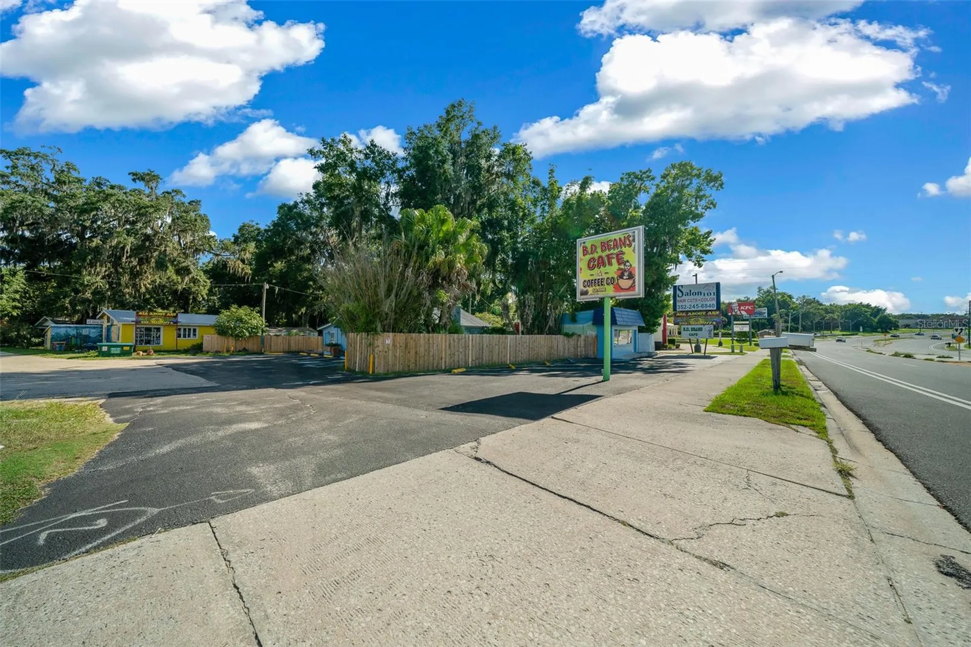 5148 SE Abshier Boulevard Belleview FL 34420