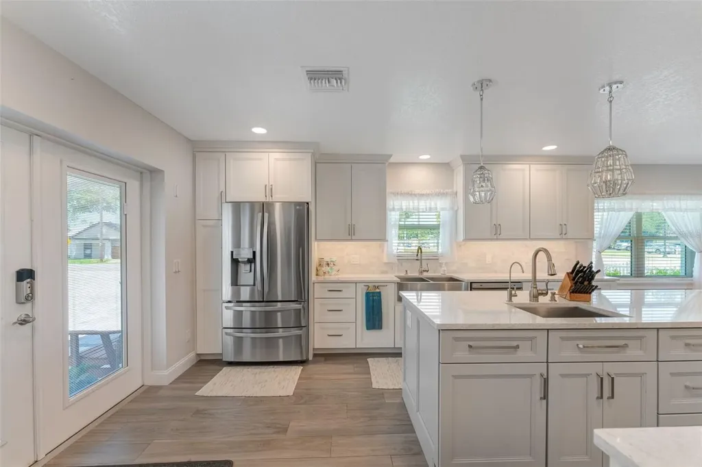 3502 Bahia Vista Street Sarasota FL 34239