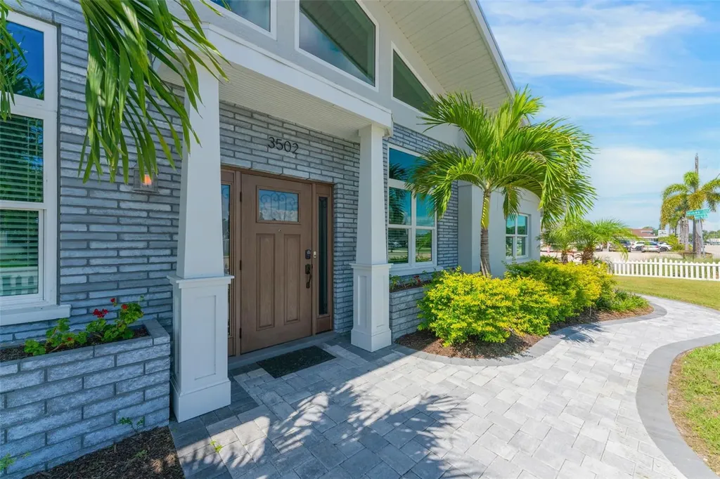 3502 Bahia Vista Street Sarasota FL 34239