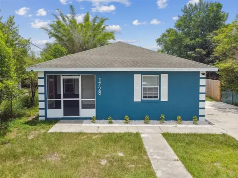 1728 Broxey Court NE Winter Haven FL 33881
