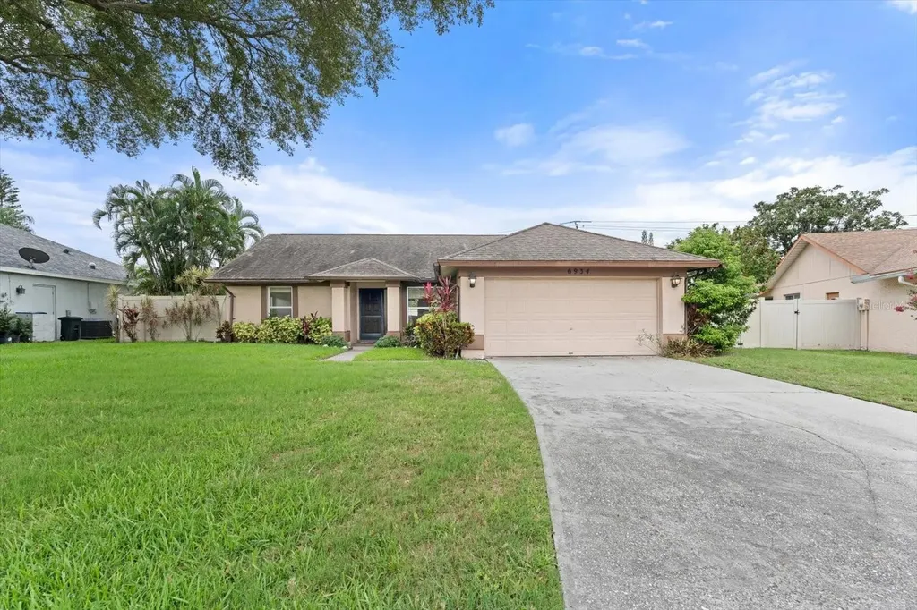 6934 9th Court E Sarasota FL 34243