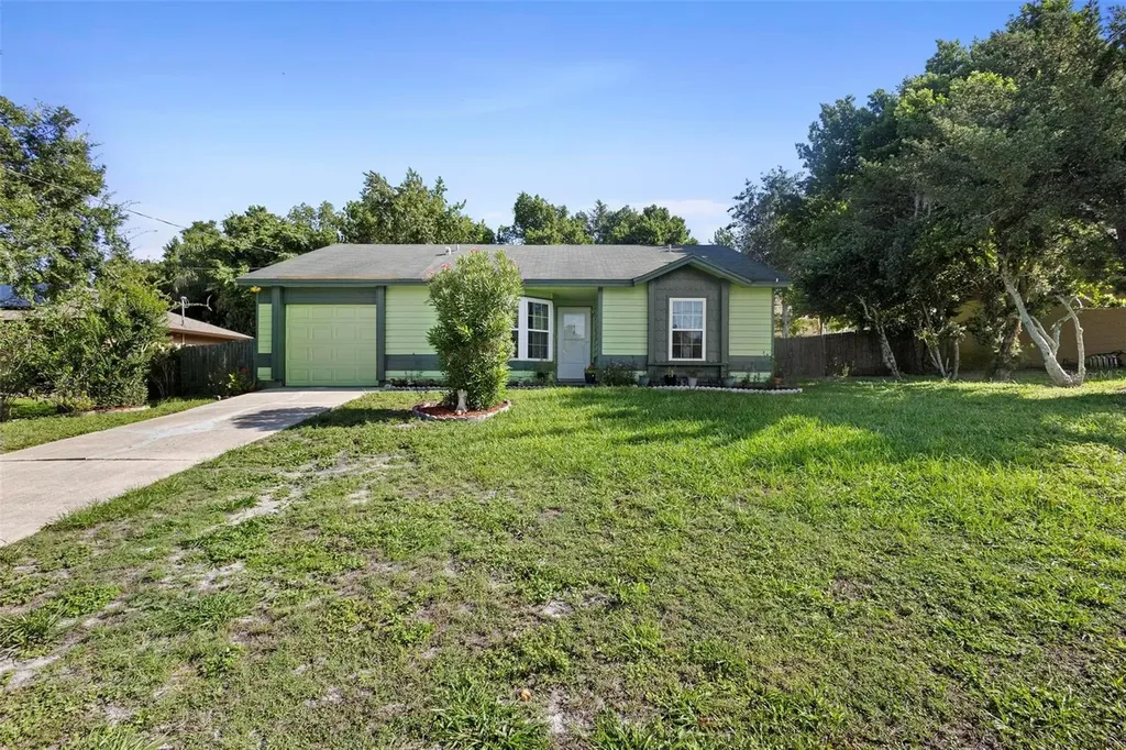 1402 Catalina Boulevard Deltona FL 32725