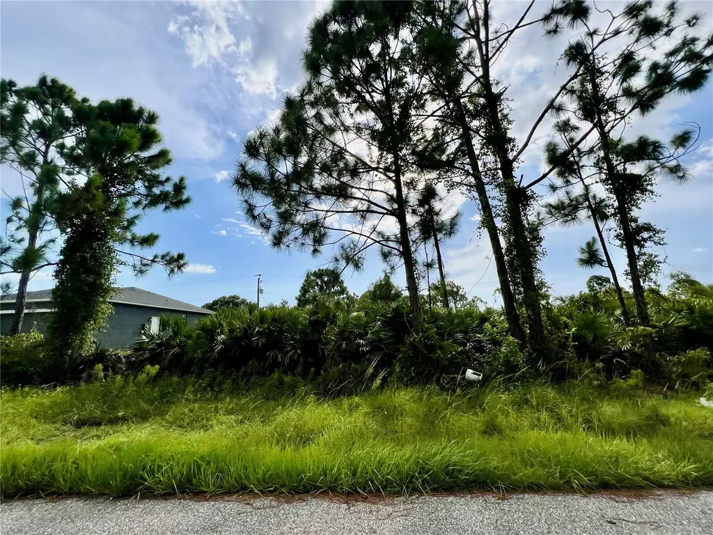 5587 Veracruz Terrace Port Charlotte FL 33981