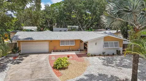 11253 51st Avenue N St Petersburg FL 33708