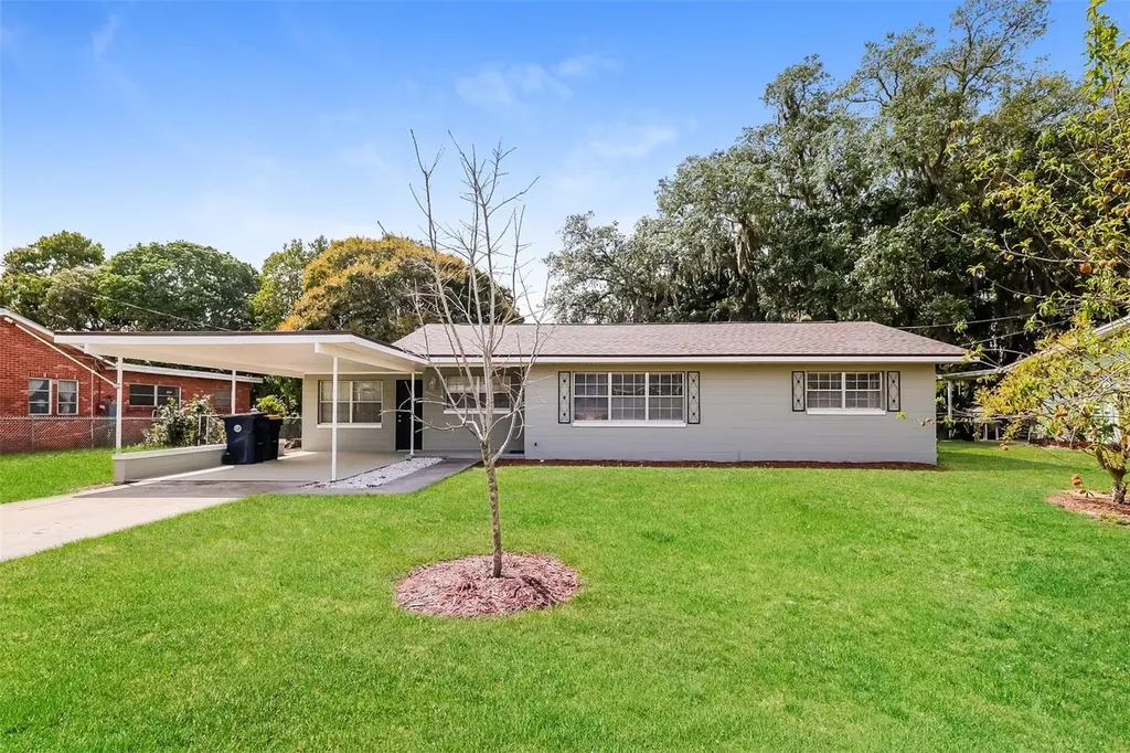 120 Palm Avenue Auburndale FL 33823