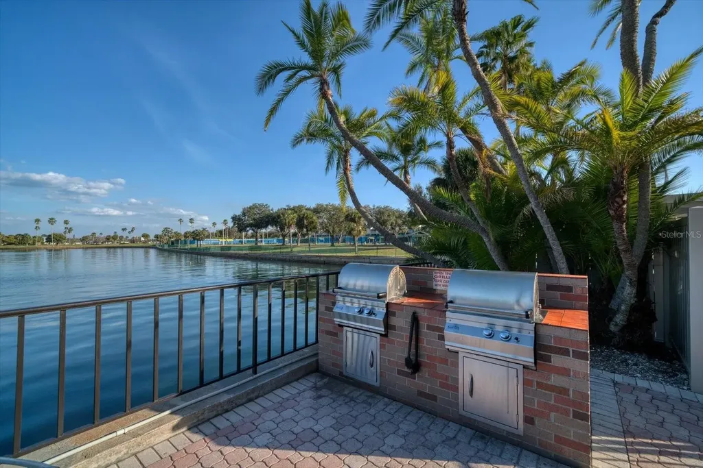 10355 Paradise Boulevard Treasure Island FL 33706