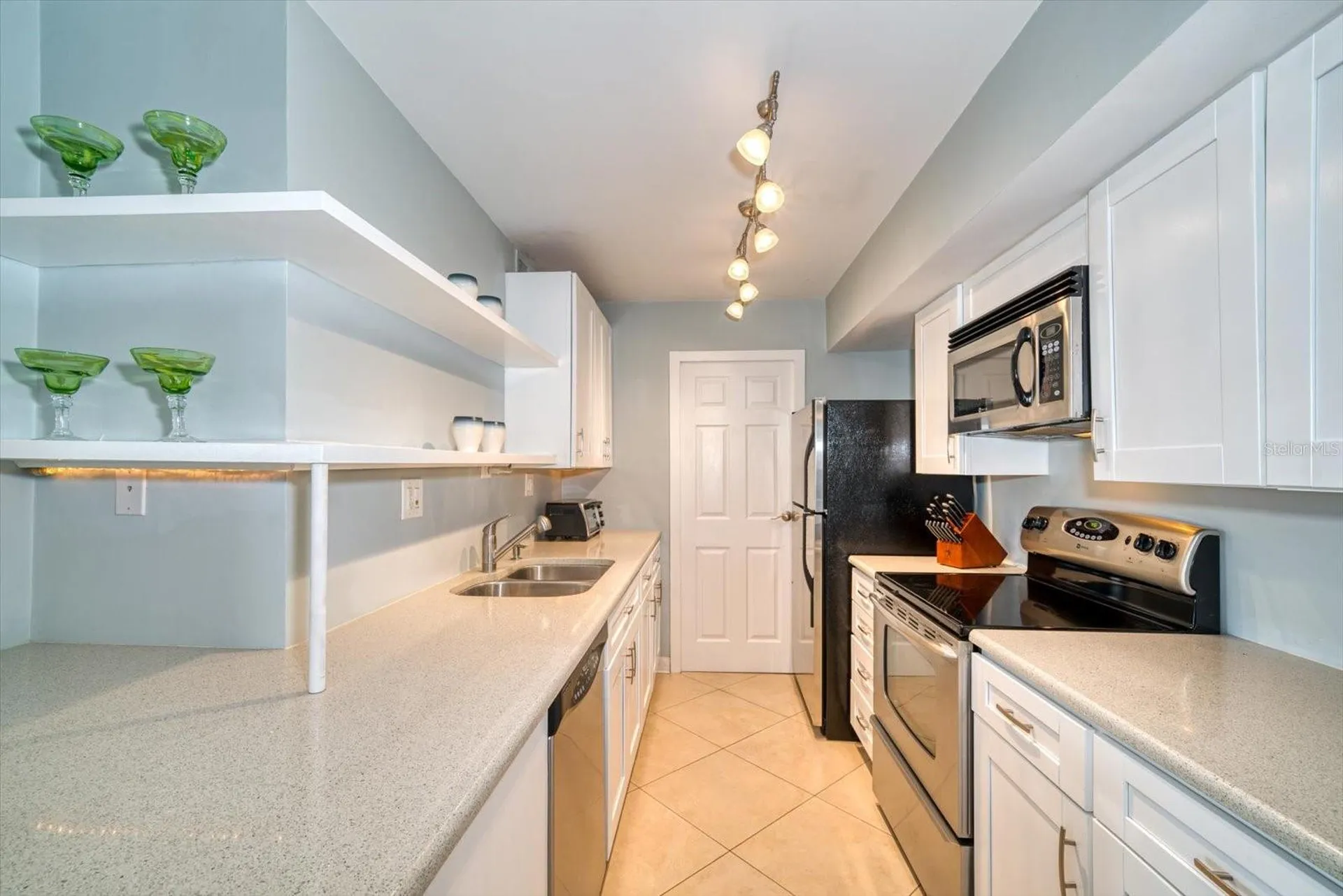 10355 Paradise Boulevard Treasure Island FL 33706