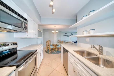 10355 Paradise Boulevard Treasure Island FL 33706