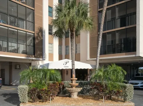10355 Paradise Boulevard Treasure Island FL 33706
