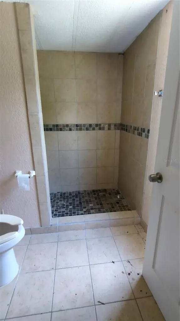 16237 SE 58 Place Ocklawaha FL 32179