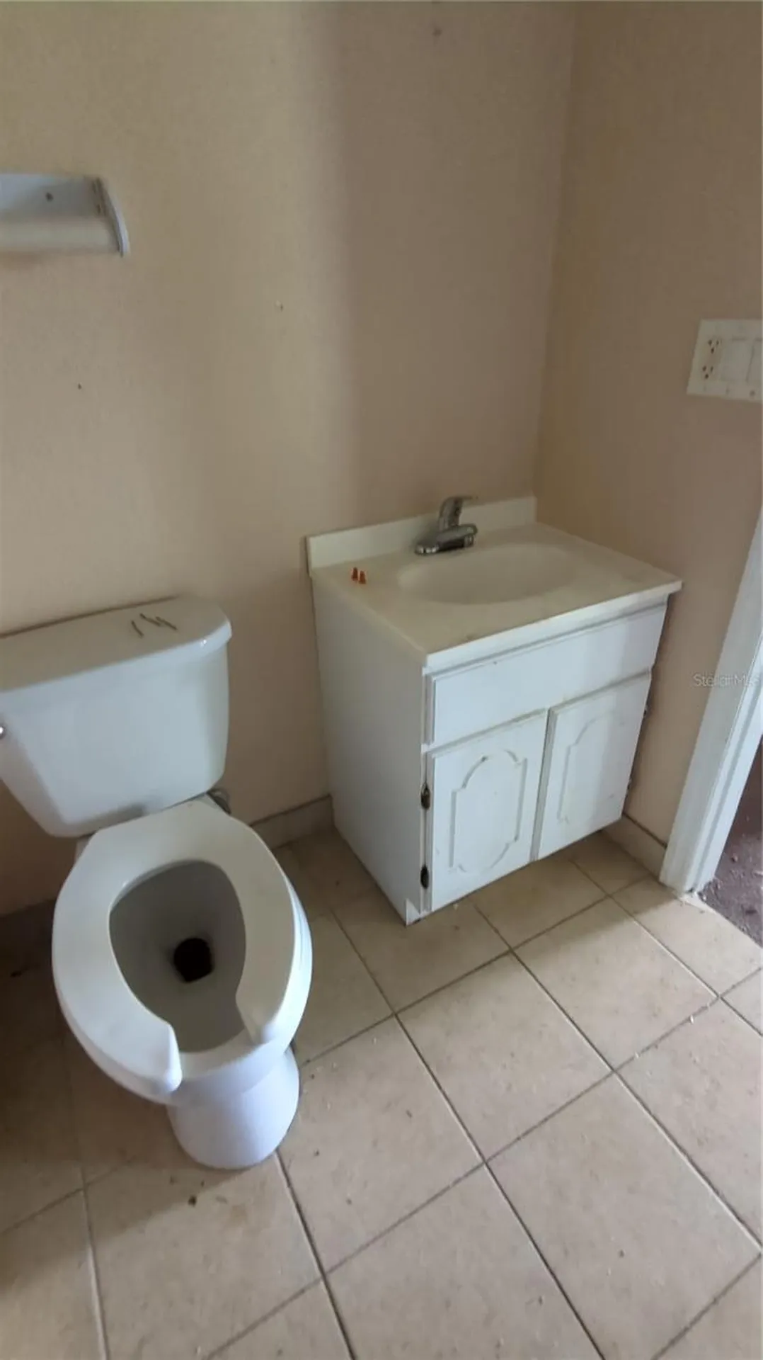 16237 SE 58 Place Ocklawaha FL 32179