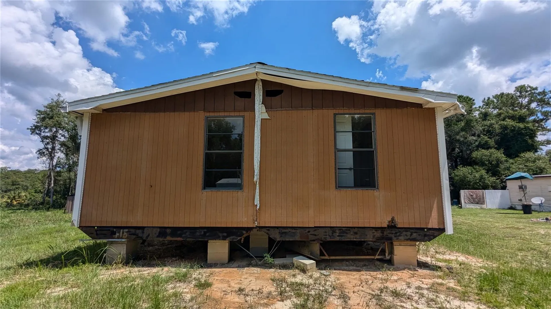 16237 SE 58 Place Ocklawaha FL 32179