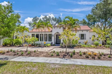 313 Harbor Dr S. Venice FL 34285