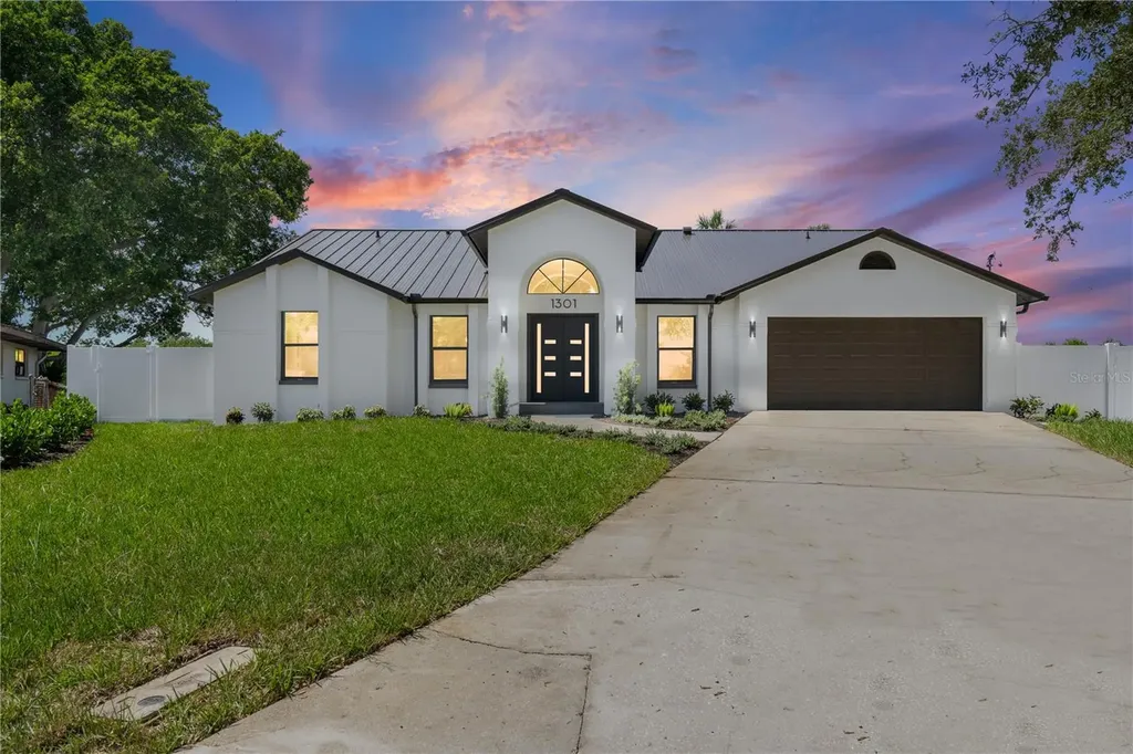 1301 48th Avenue NE St Petersburg FL 33703