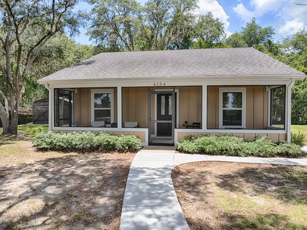 4154 Cr 309 Lake Panasoffkee FL 33538