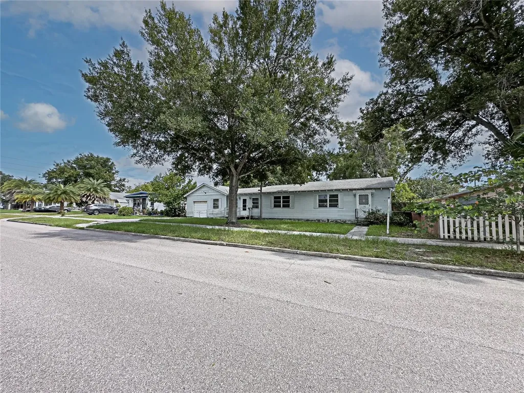 5130 Dartmouth Avenue N St Petersburg FL 33710