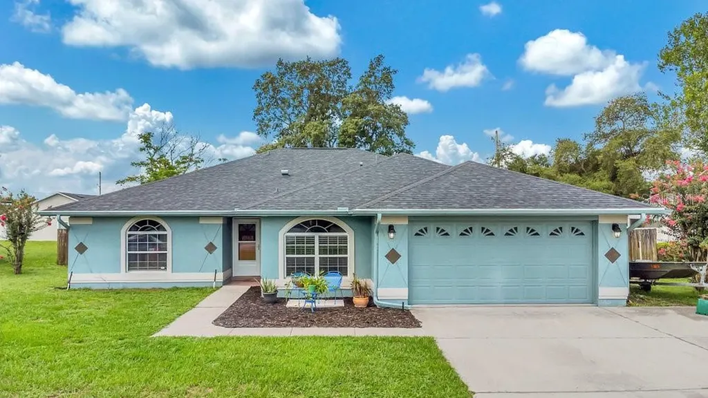 833 S Atmore Circle Deltona FL 32725