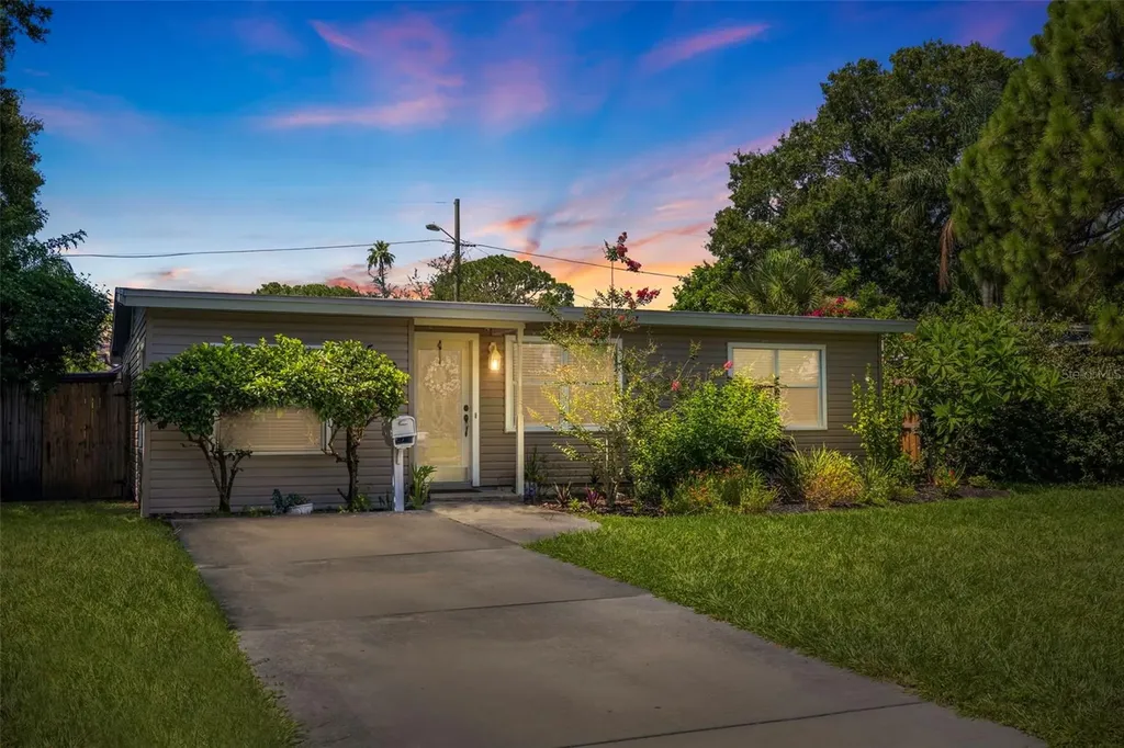 510 40th Avenue N St Petersburg FL 33703