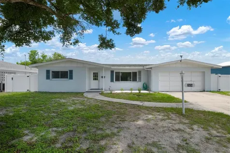 2604 27th Avenue Drive W Bradenton FL 34205