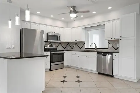2604 27th Avenue Drive W Bradenton FL 34205