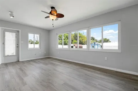 2604 27th Avenue Drive W Bradenton FL 34205